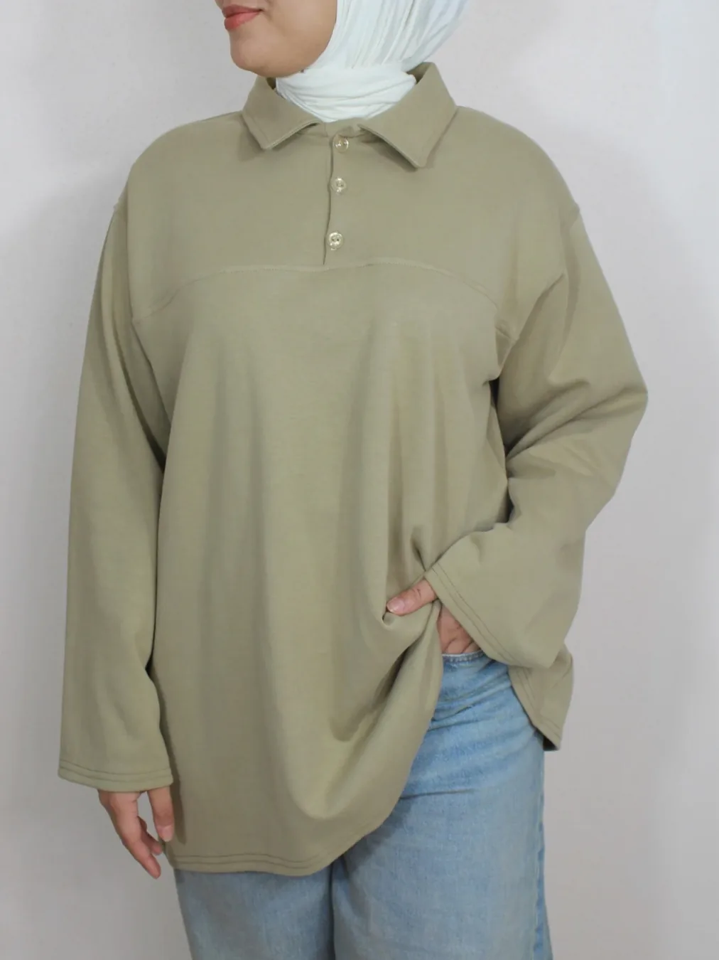 Polo modeste à boutons  - Taille: Taille 1: (36-40)- longueur 80 cm | Couleur: Kaki